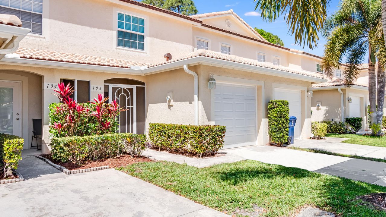 待售: $376,500 (2 贝兹, 2 浴室, 1233 平方英尺)