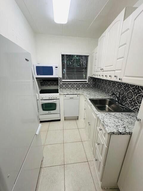Active With Contract: $199,000 (1 beds, 1 baths, 520 Square Feet)