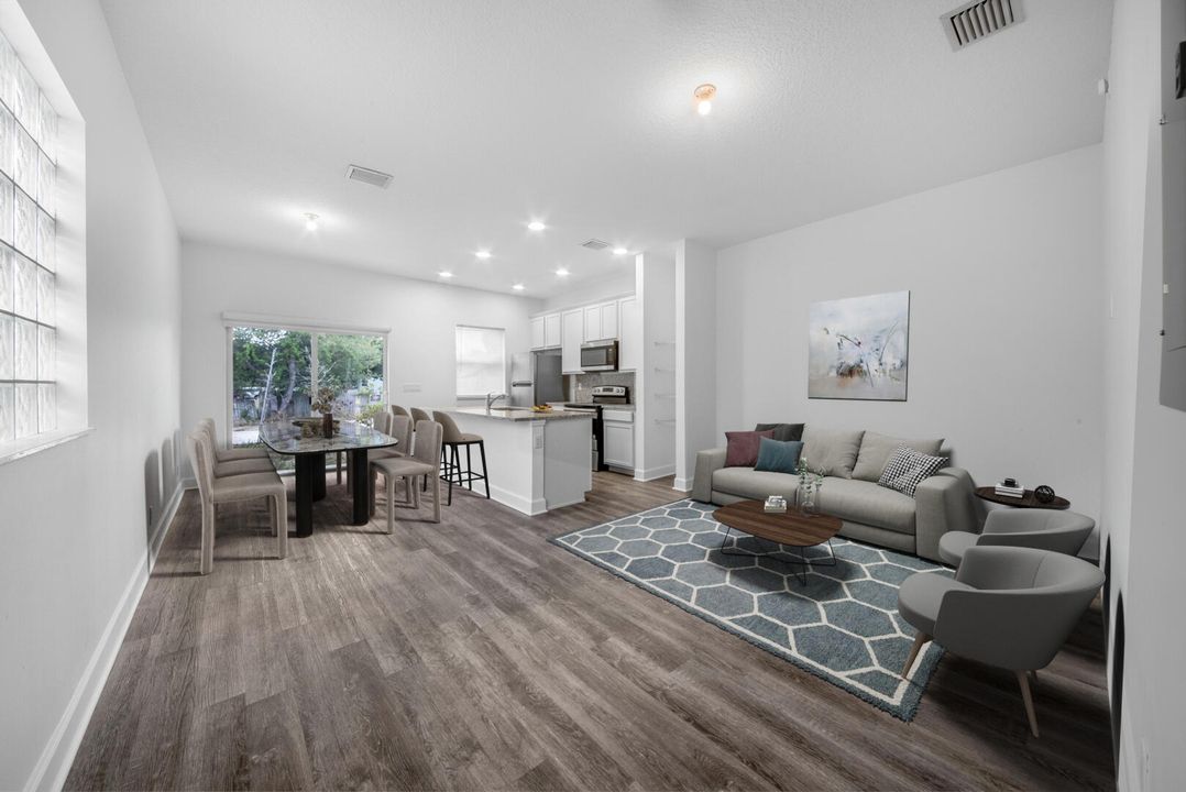 For Sale: $375,000 (3 beds, 2 baths, 1062 Square Feet)