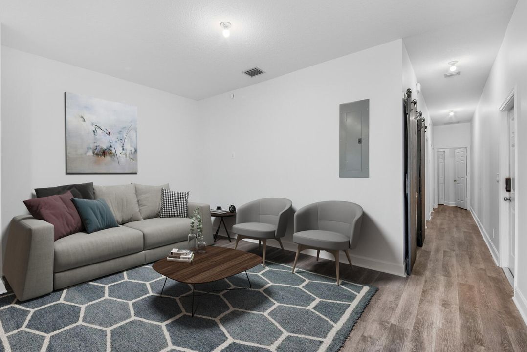 For Sale: $375,000 (3 beds, 2 baths, 1062 Square Feet)