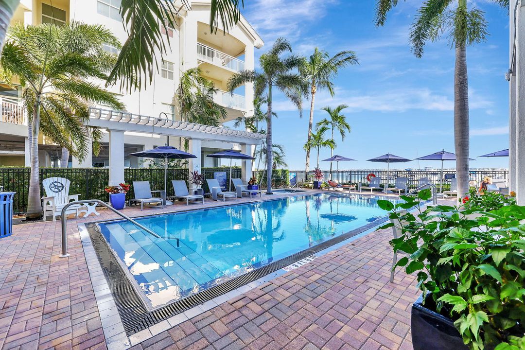 For Rent: $4,750 (2 beds, 2 baths, 1228 Square Feet)