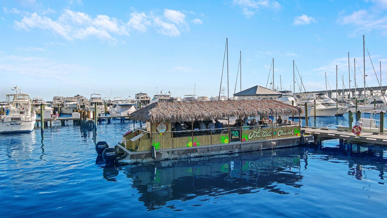 For Rent: $4,750 (2 beds, 2 baths, 1228 Square Feet)