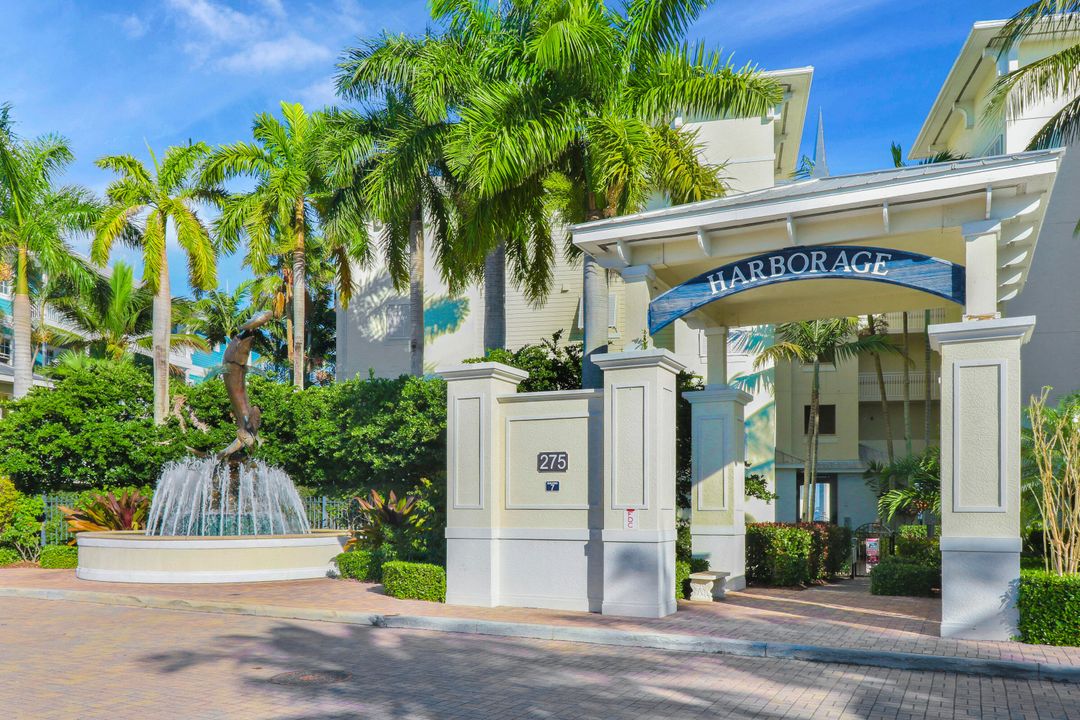 For Rent: $4,750 (2 beds, 2 baths, 1228 Square Feet)