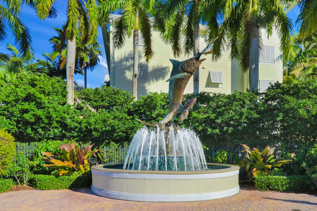 For Rent: $4,750 (2 beds, 2 baths, 1228 Square Feet)