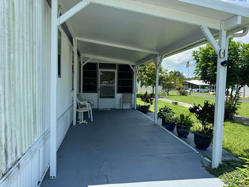 For Sale: $25,000 (2 beds, 2 baths, 1000 Square Feet)