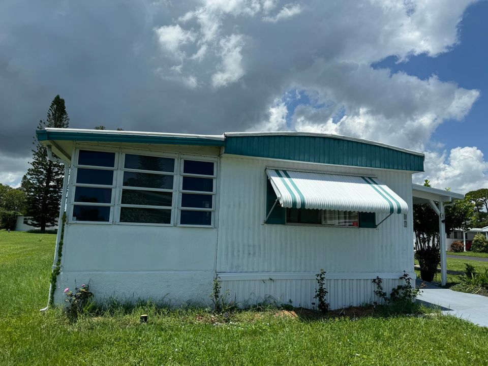 For Sale: $25,000 (2 beds, 2 baths, 1000 Square Feet)