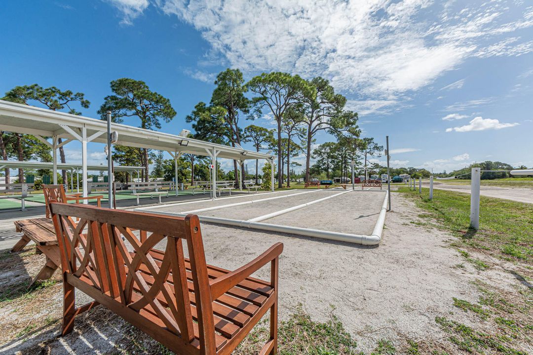 For Sale: $25,000 (2 beds, 2 baths, 1000 Square Feet)