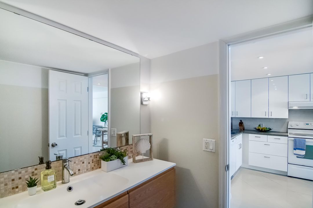 Active With Contract: $4,500 (1 beds, 1 baths, 800 Square Feet)