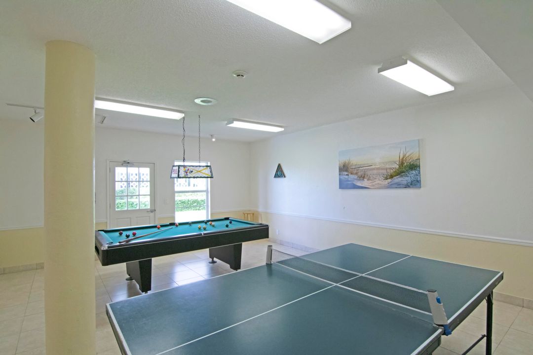 Active With Contract: $4,500 (1 beds, 1 baths, 800 Square Feet)