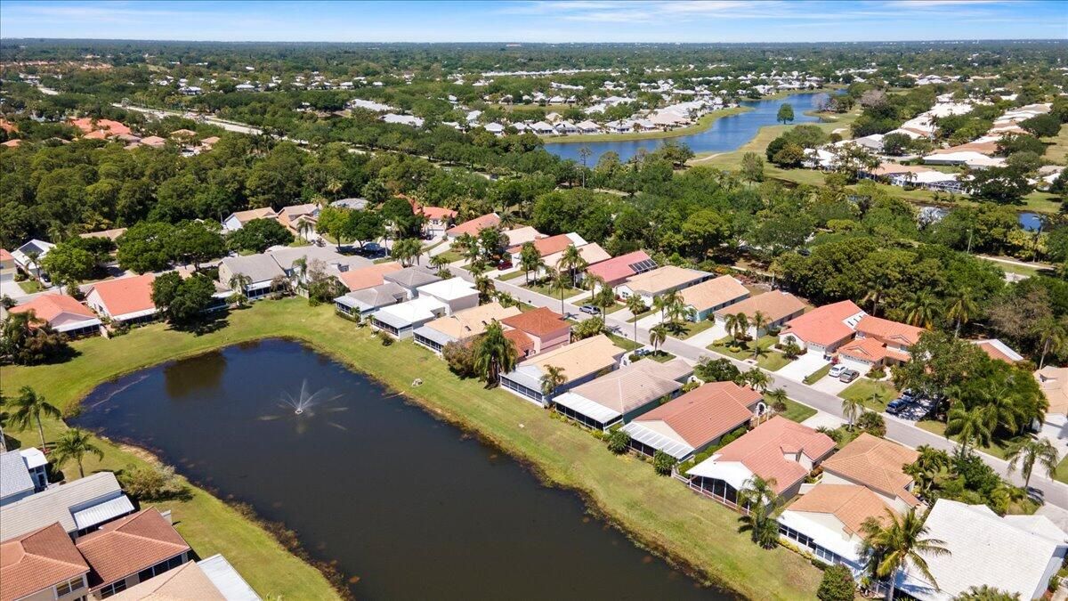 En Venta: $329,500 (2 camas, 2 baños, 1756 Pies cuadrados)