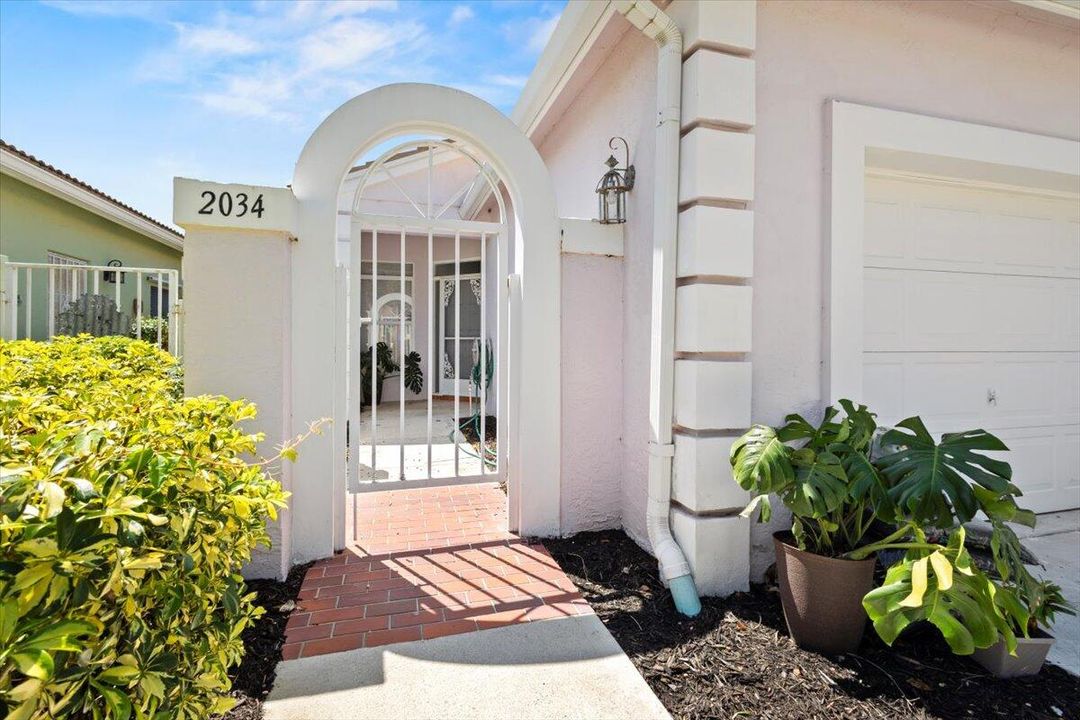 En Venta: $329,500 (2 camas, 2 baños, 1756 Pies cuadrados)