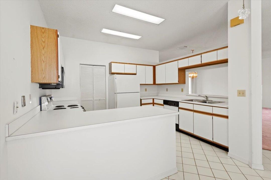 En Venta: $329,500 (2 camas, 2 baños, 1756 Pies cuadrados)