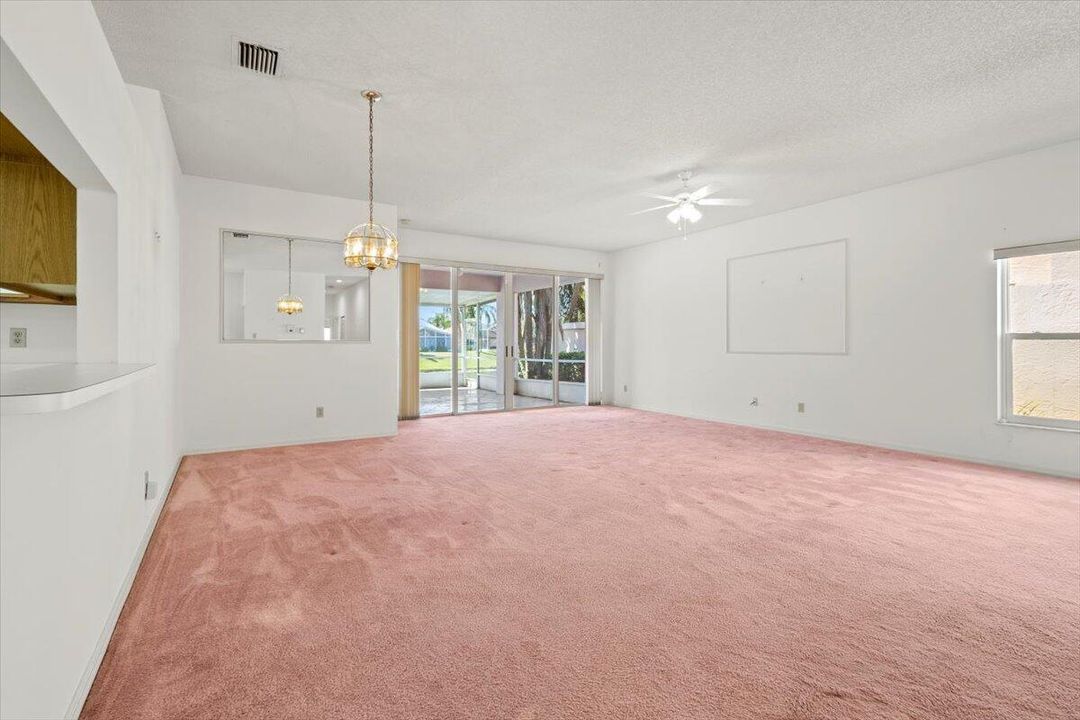 En Venta: $329,500 (2 camas, 2 baños, 1756 Pies cuadrados)