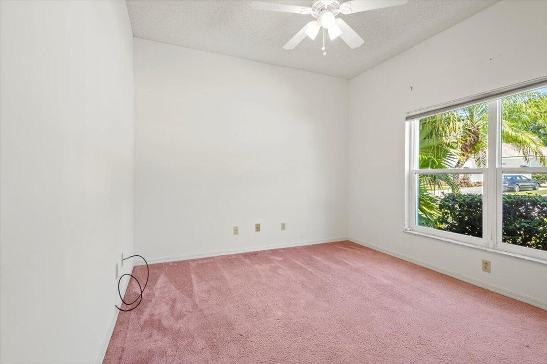 En Venta: $329,500 (2 camas, 2 baños, 1756 Pies cuadrados)