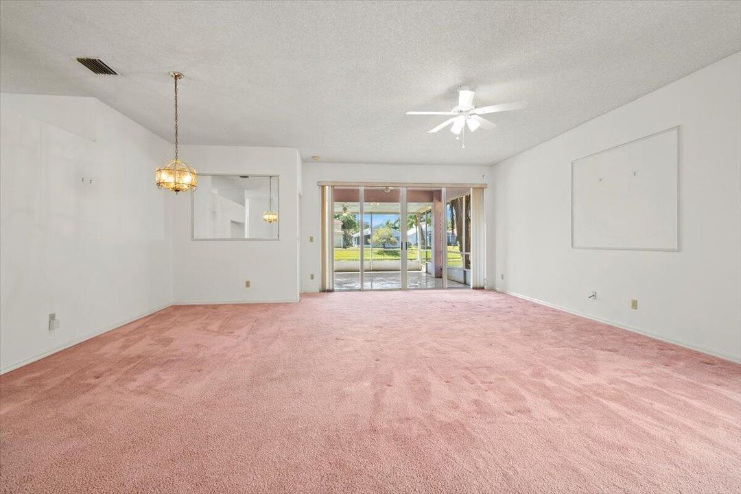 En Venta: $329,500 (2 camas, 2 baños, 1756 Pies cuadrados)