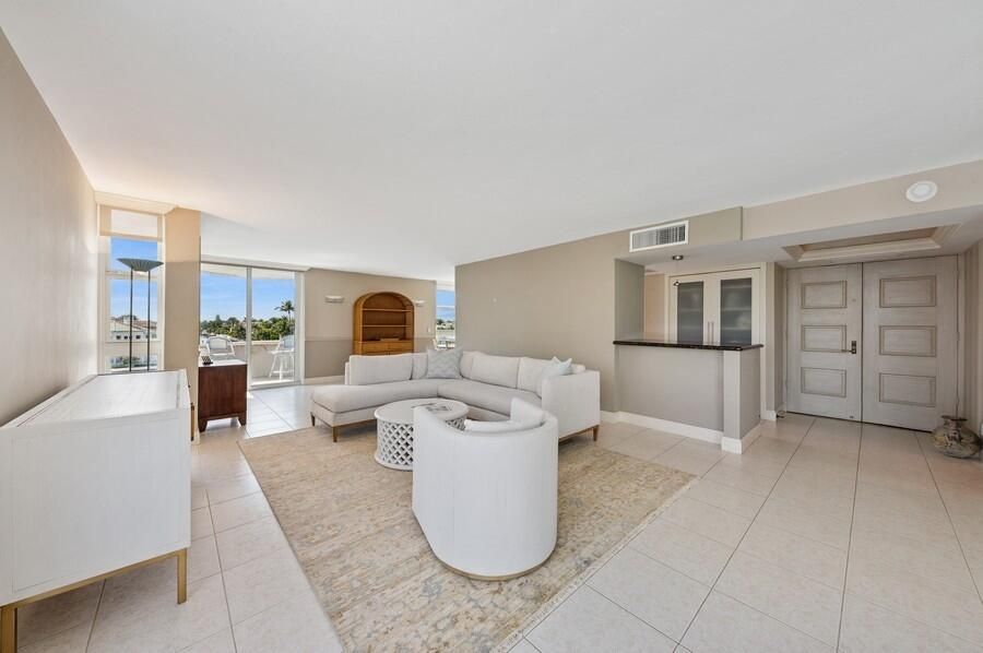 На продажу: $849,000 (2 спален, 2 ванн, 1482 Квадратных фут)