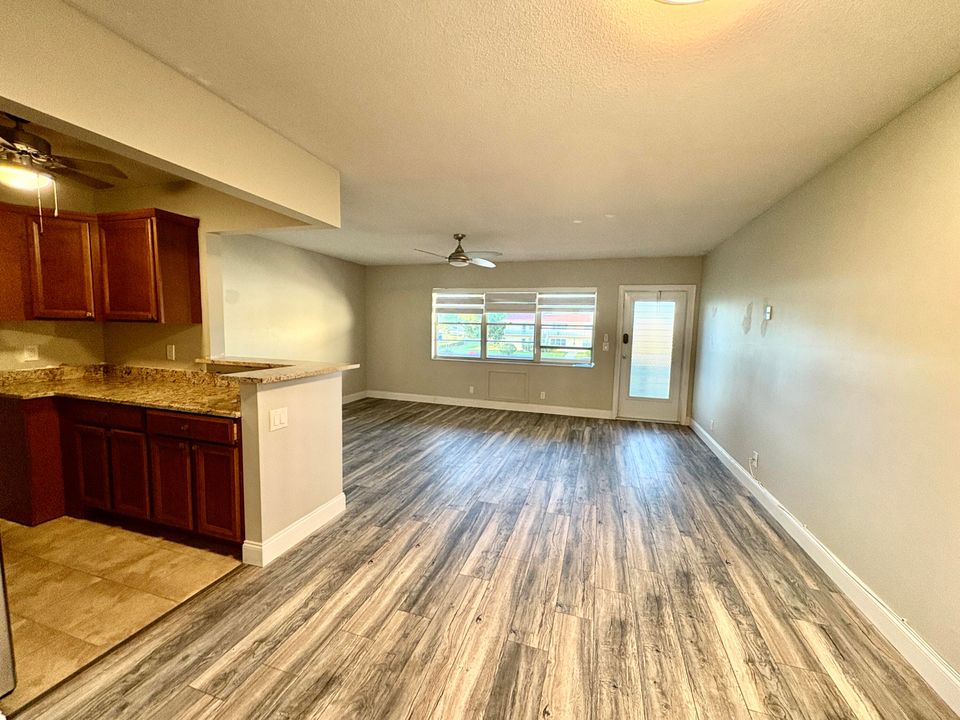 En Venta: $126,000 (1 camas, 1 baños, 684 Pies cuadrados)