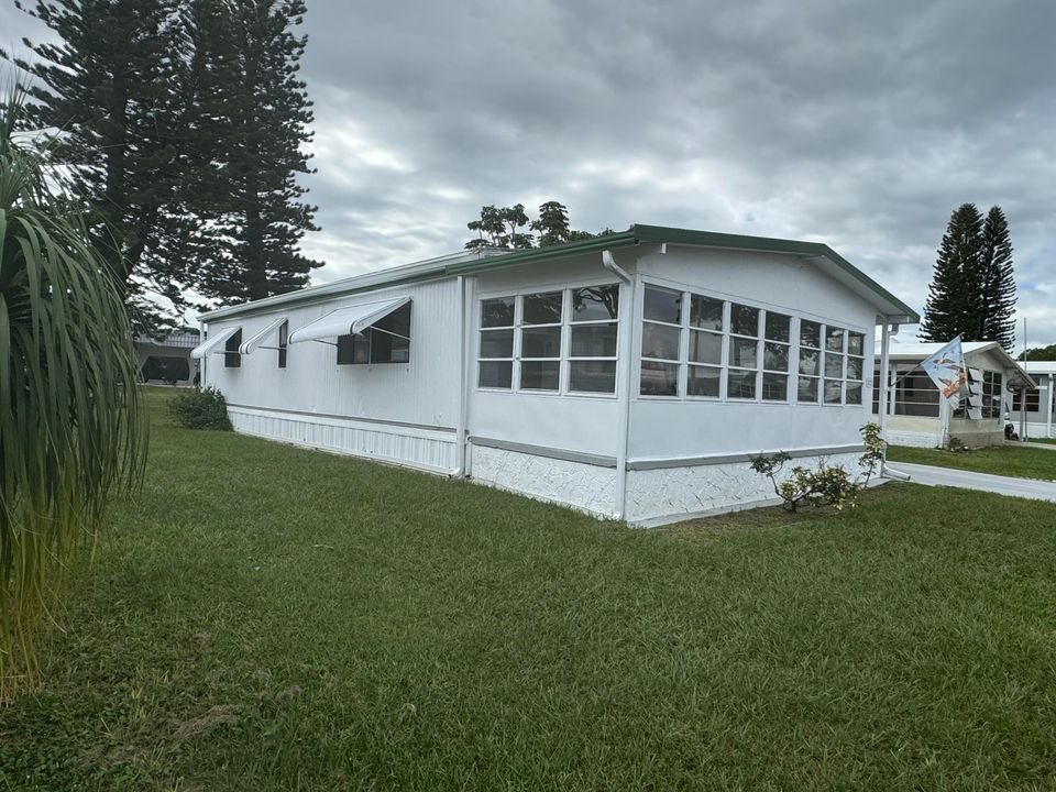 For Sale: $42,000 (2 beds, 2 baths, 1200 Square Feet)