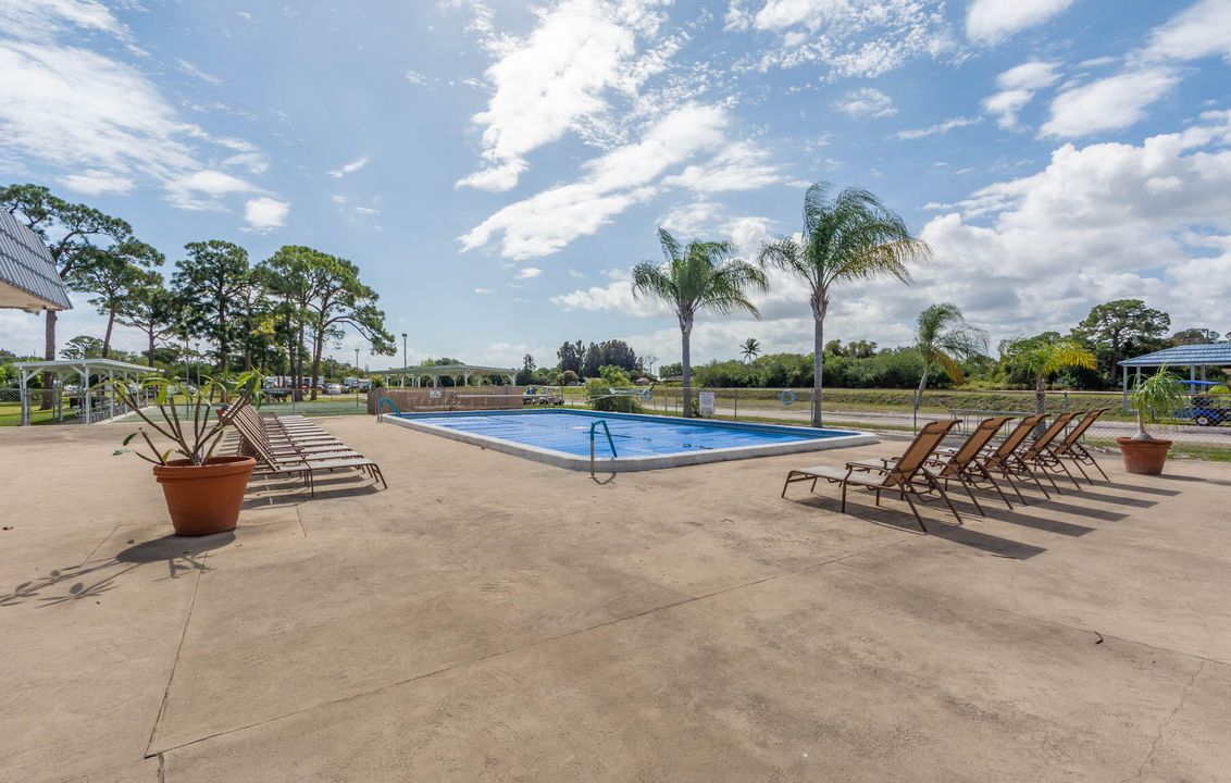 For Sale: $42,000 (2 beds, 2 baths, 1200 Square Feet)