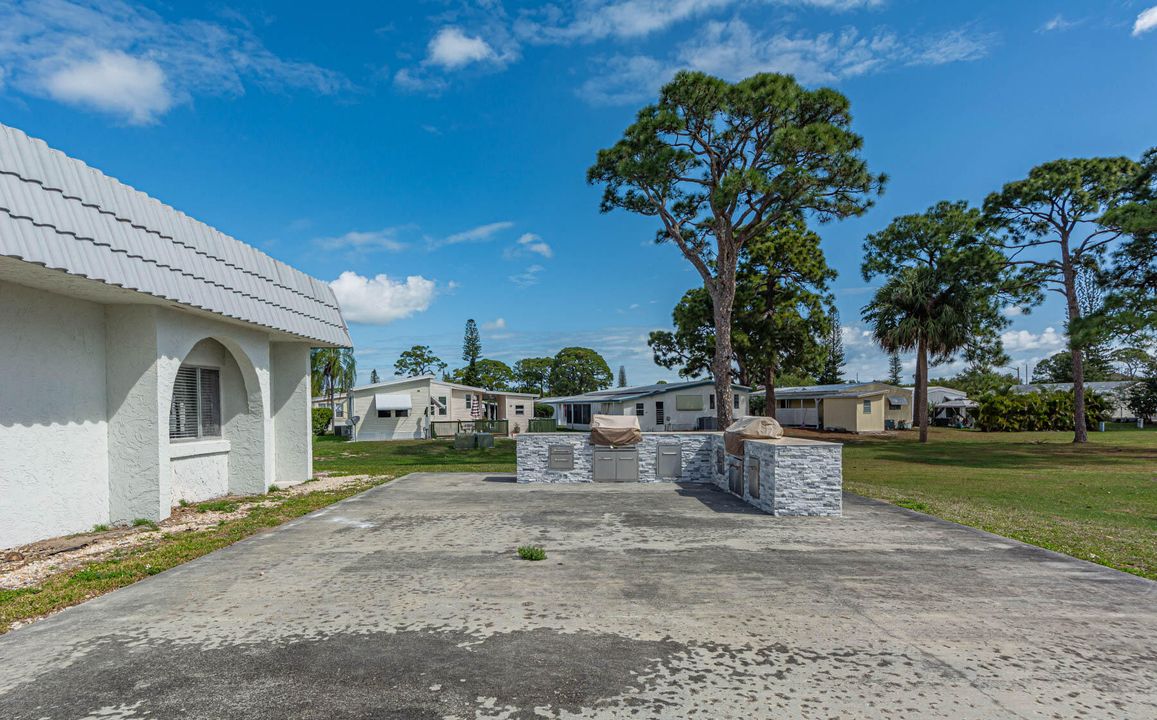 For Sale: $42,000 (2 beds, 2 baths, 1200 Square Feet)