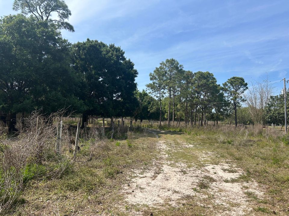 Activo con contrato: $635,000 (1 camas, 1 baños, 2144 Pies cuadrados)