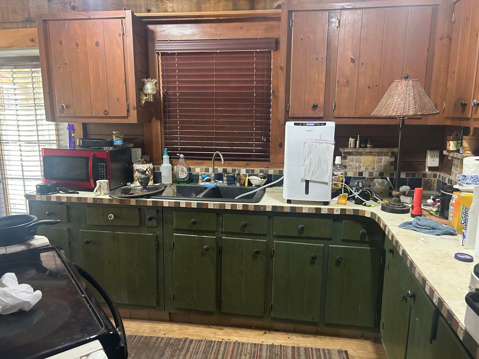 Activo con contrato: $635,000 (1 camas, 1 baños, 2144 Pies cuadrados)