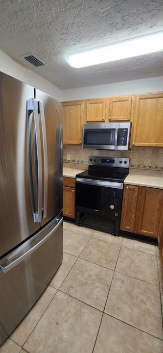 For Sale: $564,900 (0 beds, 0 baths, 1960 Square Feet)