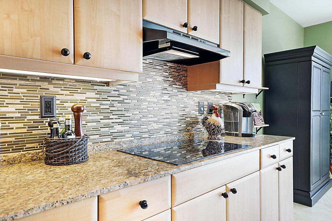 Active With Contract: $1,795,000 (3 beds, 3 baths, 2254 Square Feet)