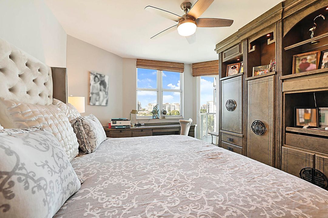 Active With Contract: $1,795,000 (3 beds, 3 baths, 2254 Square Feet)