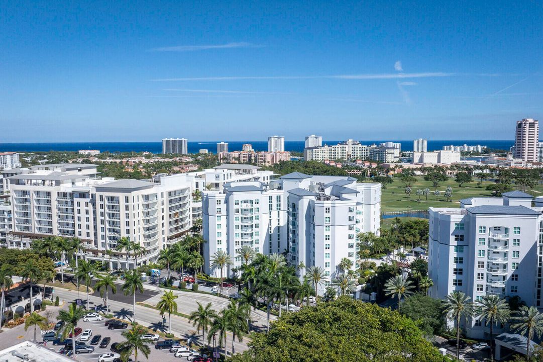 Active With Contract: $1,795,000 (3 beds, 3 baths, 2254 Square Feet)