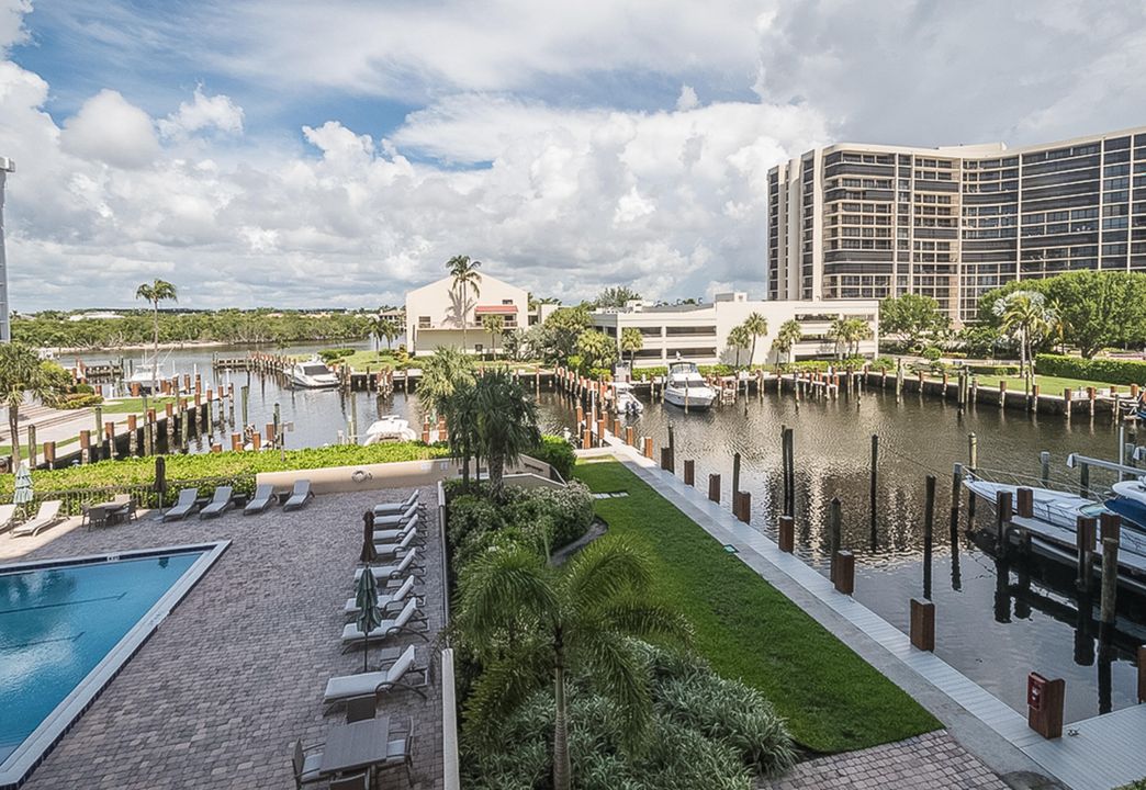 待售: $925,000 (3 贝兹, 3 浴室, 2006 平方英尺)