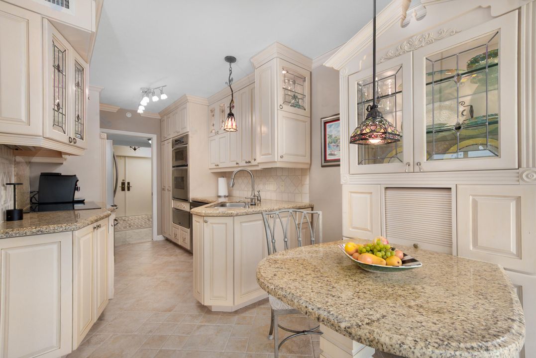 待售: $925,000 (3 贝兹, 3 浴室, 2006 平方英尺)