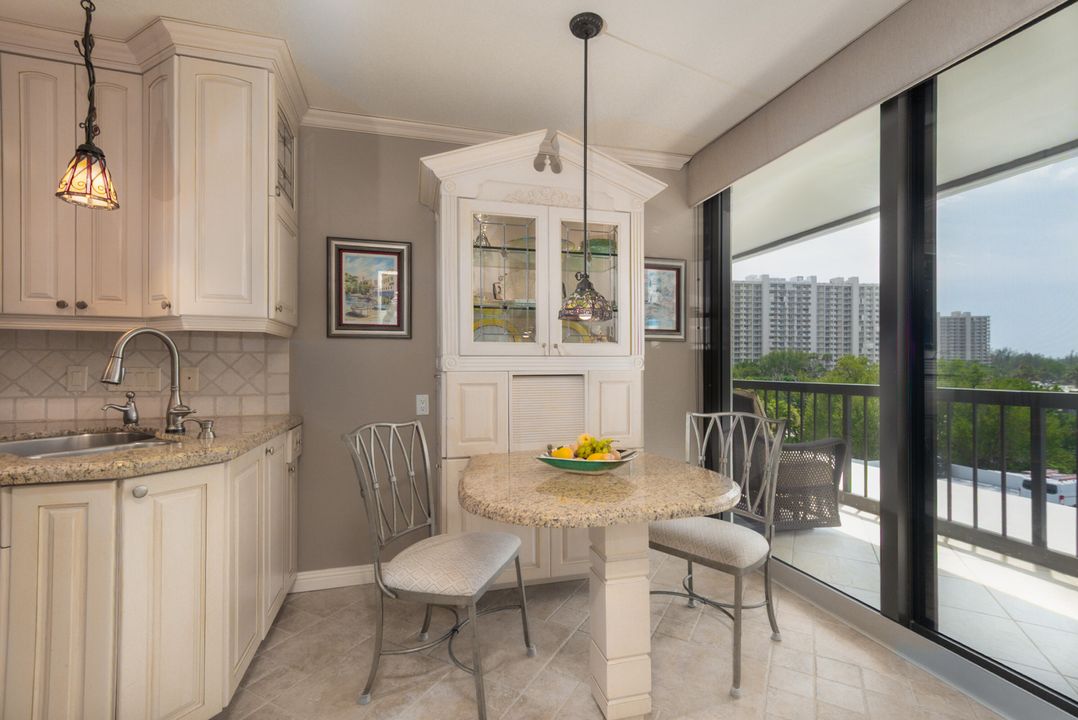 待售: $925,000 (3 贝兹, 3 浴室, 2006 平方英尺)