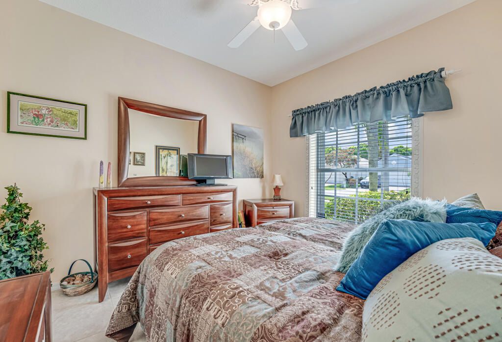 For Sale: $594,990 (4 beds, 2 baths, 2231 Square Feet)