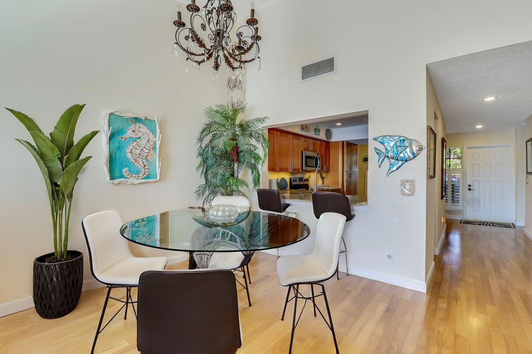 待售: $600,000 (2 贝兹, 2 浴室, 1279 平方英尺)