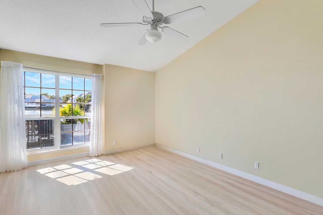 待售: $600,000 (2 贝兹, 2 浴室, 1279 平方英尺)