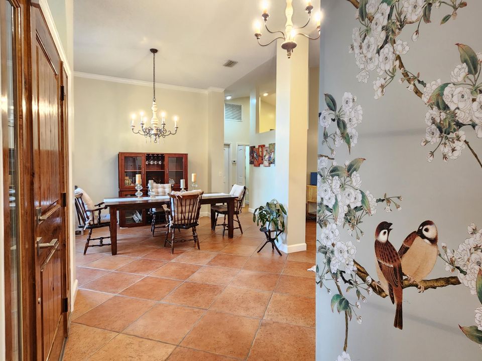 For Sale: $689,000 (3 beds, 2 baths, 1937 Square Feet)