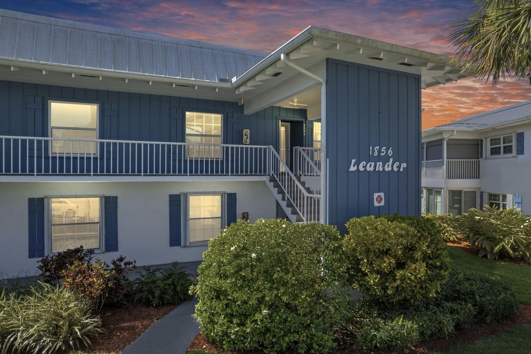 Vendido Recientemente: $350,000 (2 camas, 2 baños, 1191 Pies cuadrados)