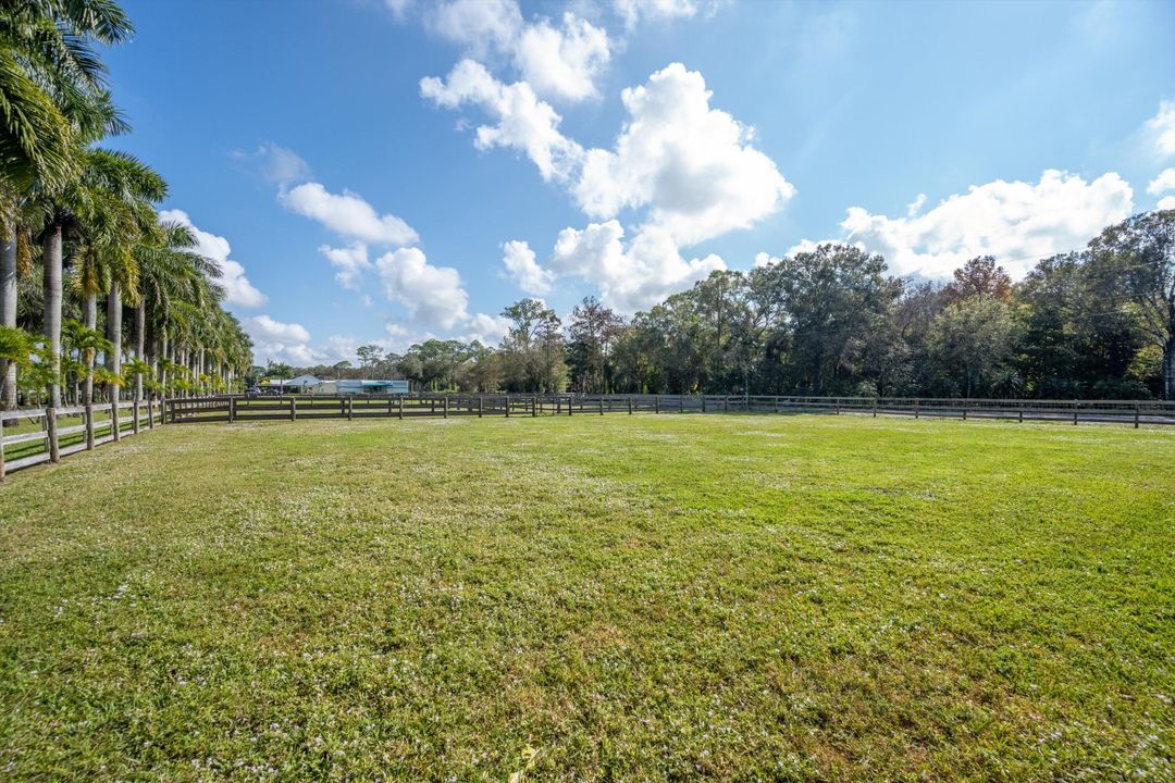 For Rent: $950 (0 beds, 0 baths, 2892 Square Feet)