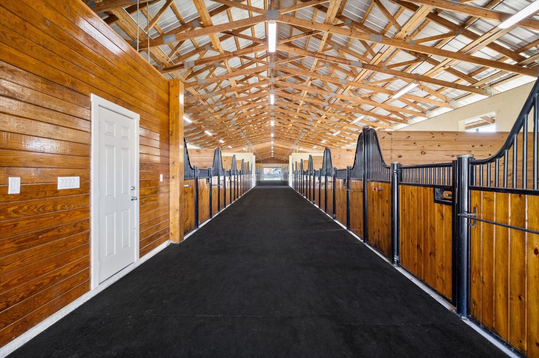 For Rent: $950 (0 beds, 0 baths, 2892 Square Feet)