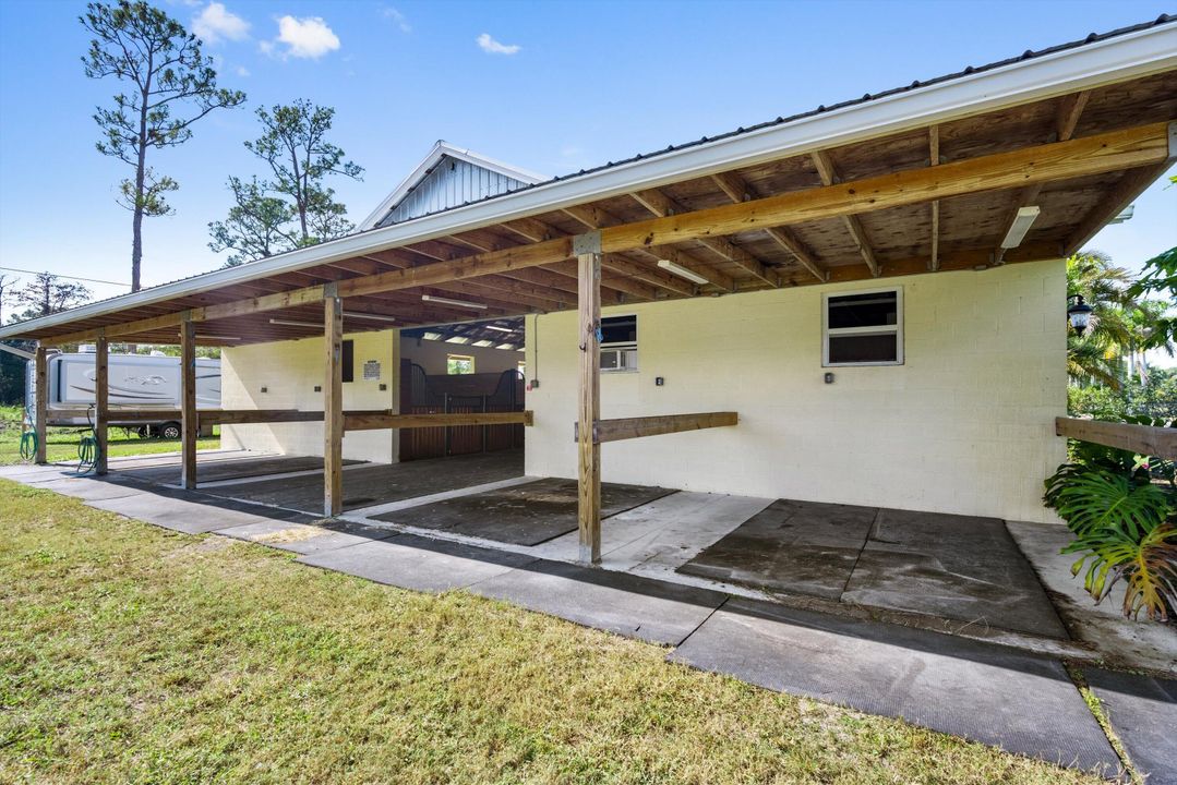 For Rent: $950 (0 beds, 0 baths, 2892 Square Feet)