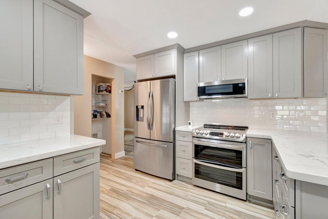 Activo con contrato: $365,000 (2 camas, 2 baños, 1624 Pies cuadrados)