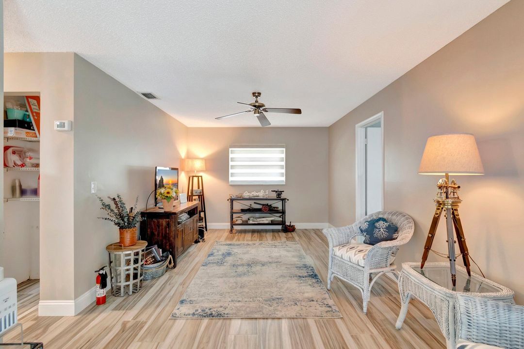 Activo con contrato: $365,000 (2 camas, 2 baños, 1624 Pies cuadrados)