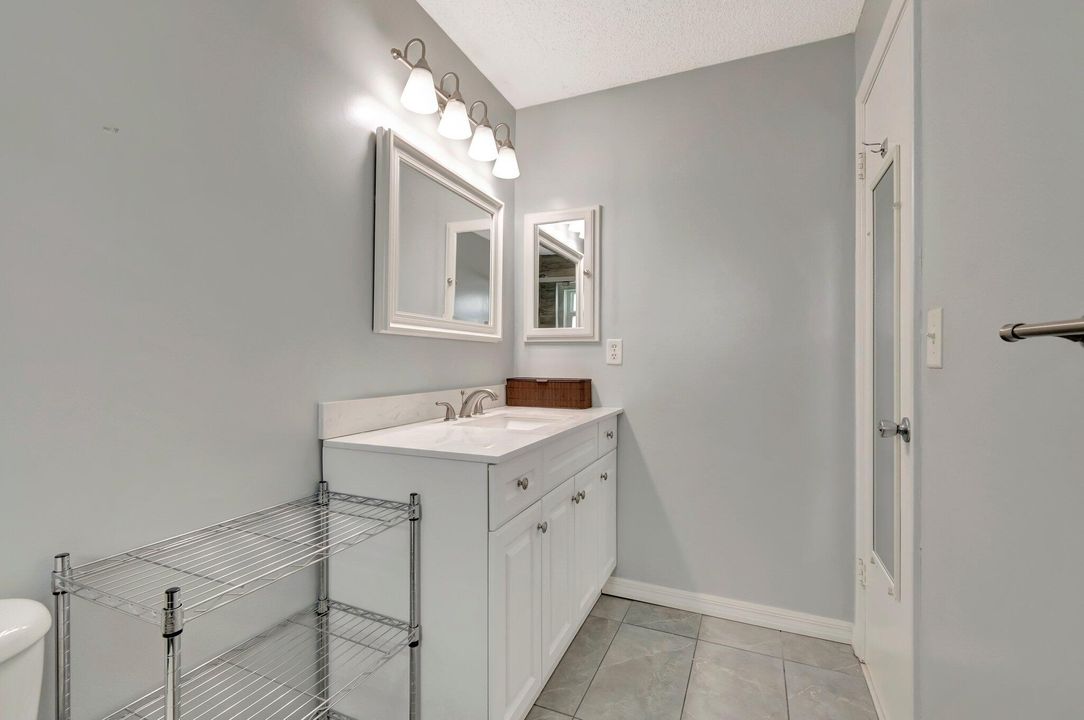 Activo con contrato: $365,000 (2 camas, 2 baños, 1624 Pies cuadrados)