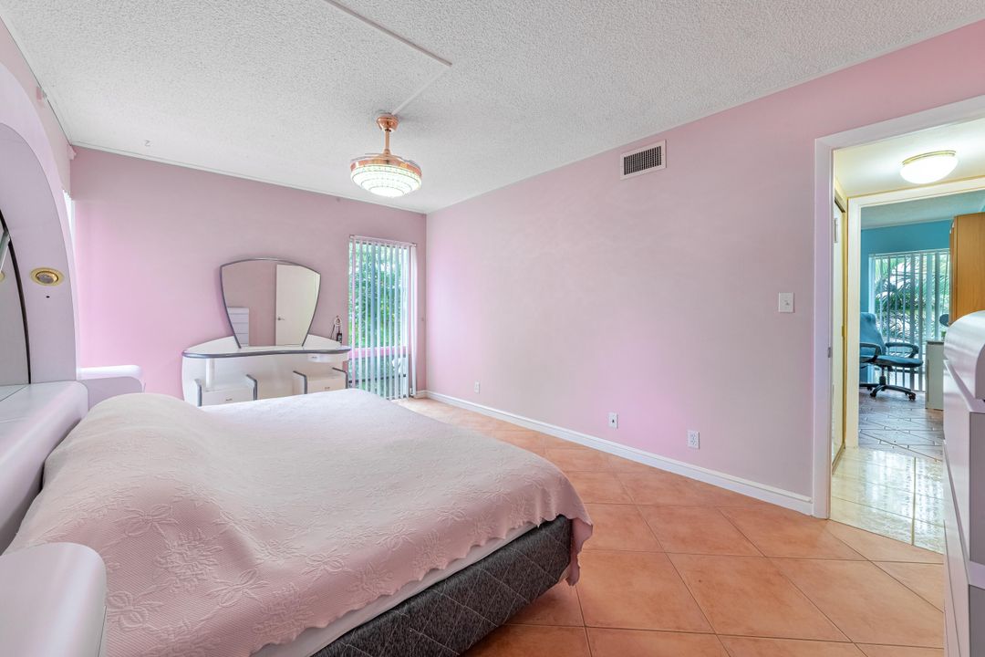 En Venta: $255,000 (2 camas, 2 baños, 1500 Pies cuadrados)