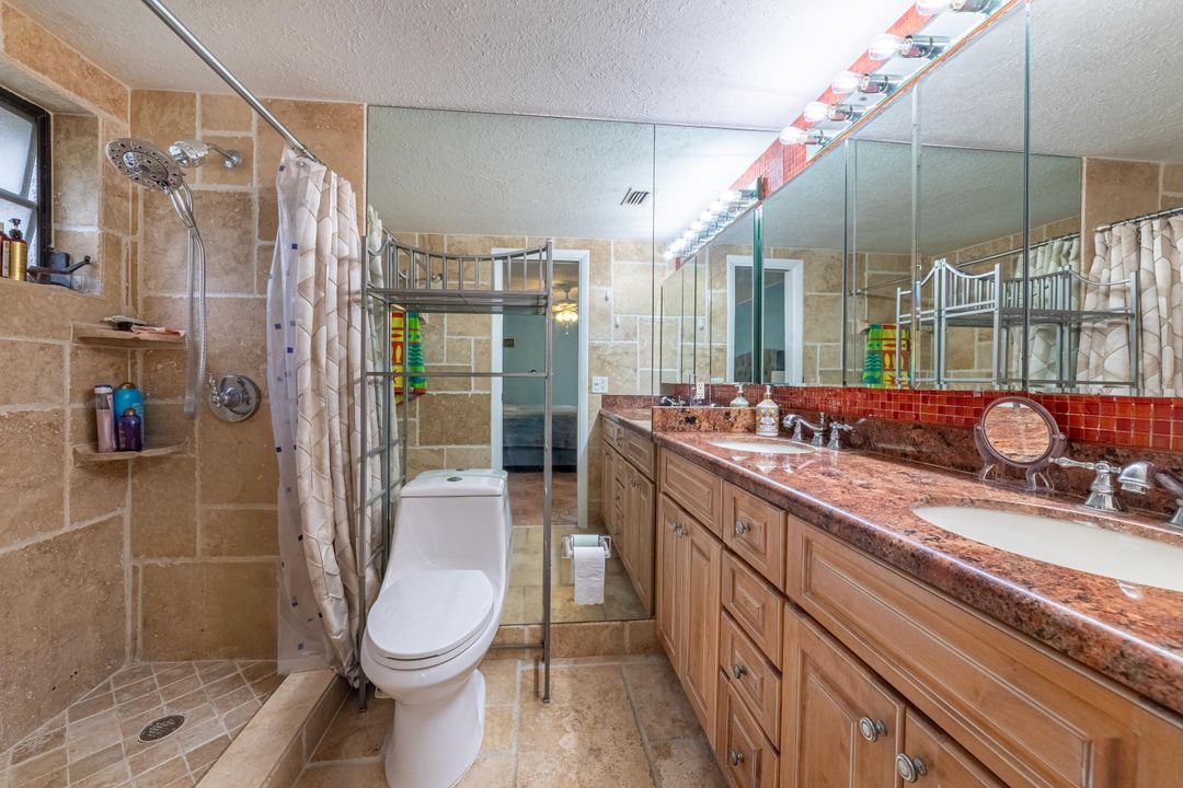 En Venta: $255,000 (2 camas, 2 baños, 1500 Pies cuadrados)