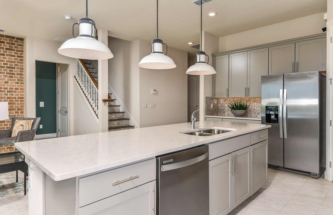 Active With Contract: $803,220 (4 beds, 2 baths, 2894 Square Feet)