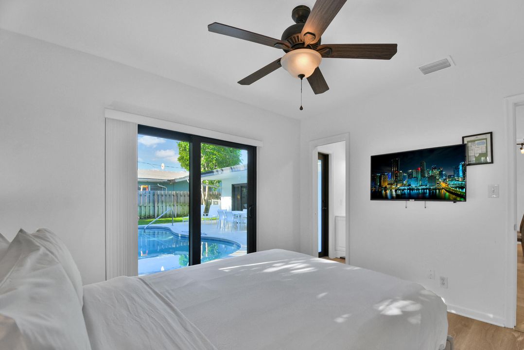 For Sale: $849,000 (4 beds, 3 baths, 1828 Square Feet)