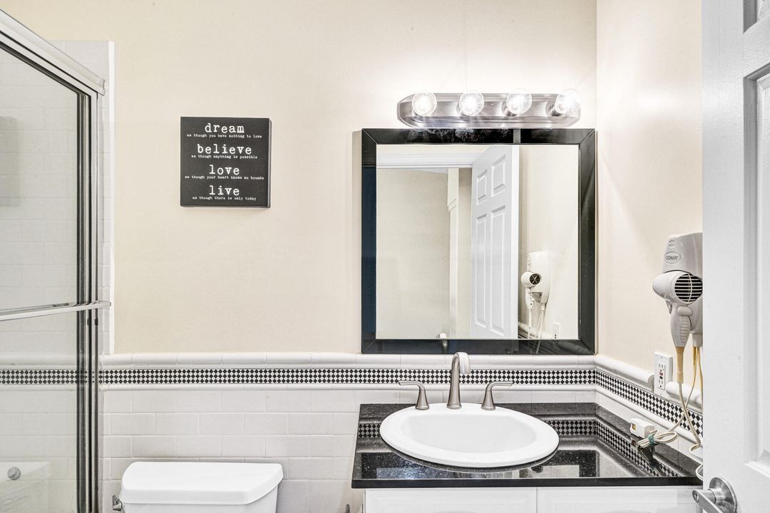 Под контрактом: $314,711 (2 спален, 2 ванн, 938 Квадратных фут)