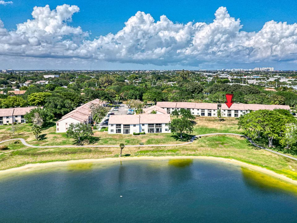 Под контрактом: $314,711 (2 спален, 2 ванн, 938 Квадратных фут)